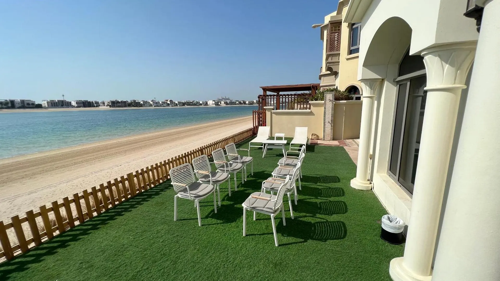 Palm Jumeirah Party Villa'S Private Beach Dubai